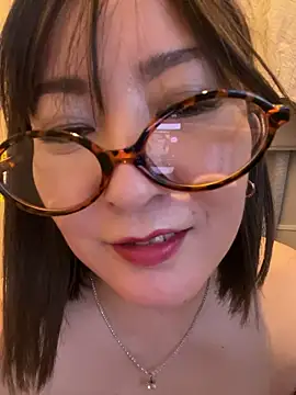 Mitsuco surflady online show from April 18, 7:58 pm