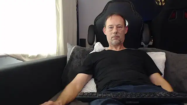 Snapshot of Sexy_Ass_Mike chatting on February 6, 12:52 pm Sexy Ass Mike online show from February 6, 12:52 pm