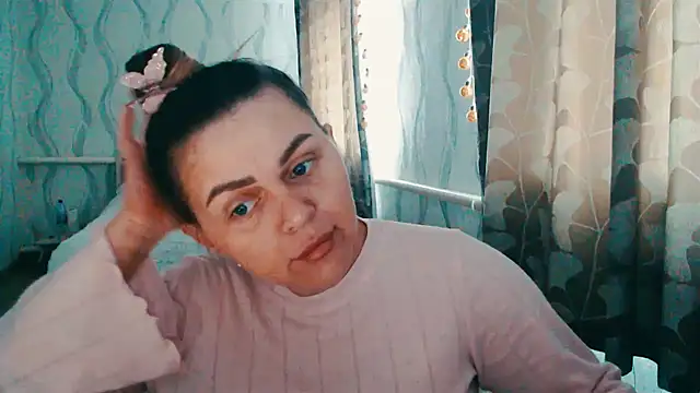 Snapshot of MagicKatarina_ chatting on February 18, 6:09 am MagicKatarina online show from February 18, 6:09 am