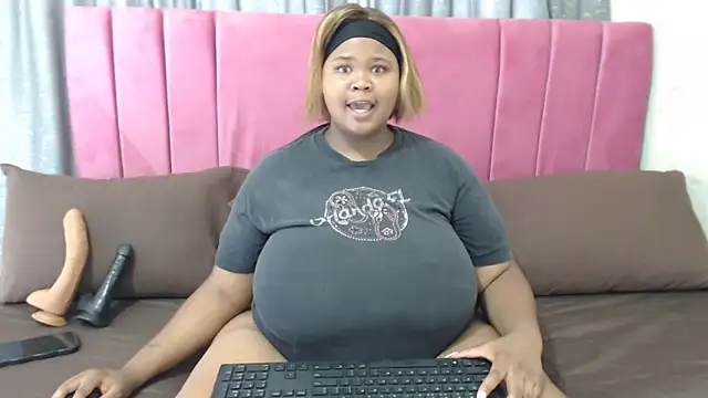 BustyBmw online show from March 18, 10:51 am