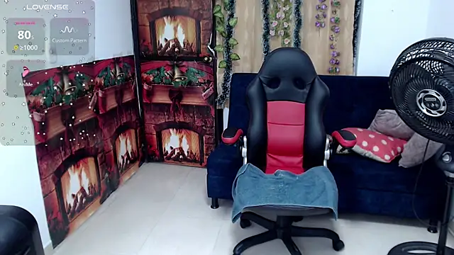 amelie rose   online show from March 11, 1:06 pm