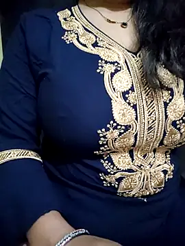 PARI51 online show from March 8, 8:56 pm