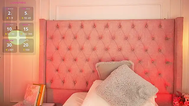 Snapshot of Lia_Velez_ chatting on July 9, 11:25 am Lia Velez online show from July 9, 11:25 am