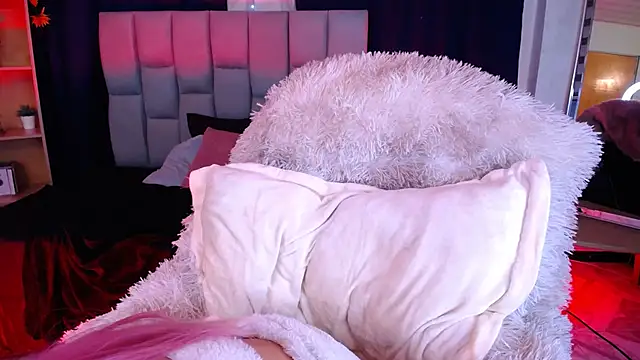 Allissoon  online show from February 11, 11:37 am