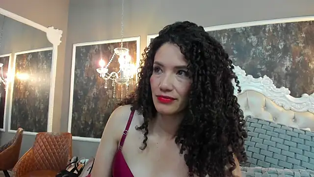 Snapshot of JuliethMilf chatting on April 20, 12:13 am JuliethMilf online show from April 20, 12:13 am