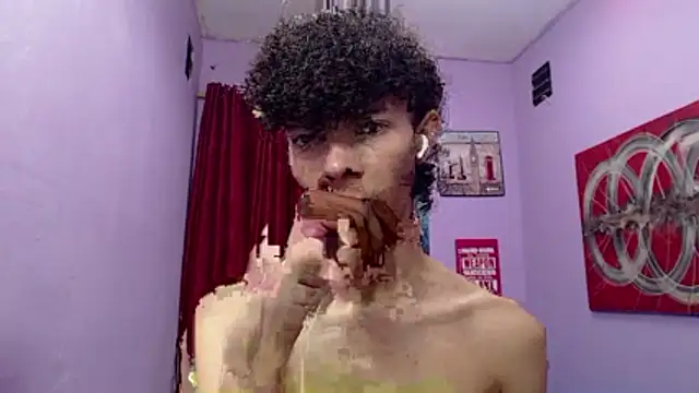 bigcock twinks online show from April 14, 7:31 pm