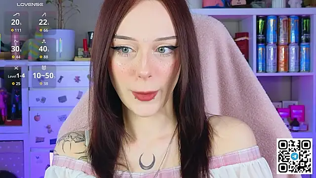 amyfallinlove online show from February 11, 10:20 am