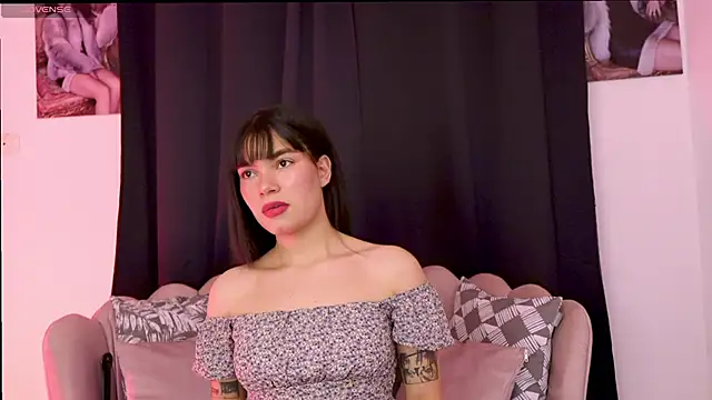 dakotacollins  online show from March 16, 2:28 am