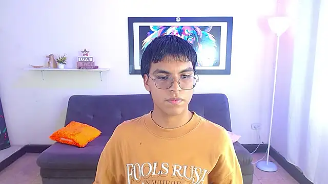 Maecum18 online show from April 16, 8:53 pm