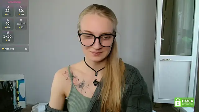 Alex-wer online show from June 4, 2:12 pm