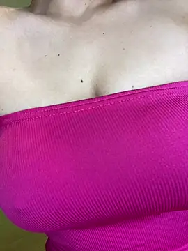 Snapshot of eva_luz chatting on February 3, 10:48 pm eva luz online show from February 3, 10:48 pm