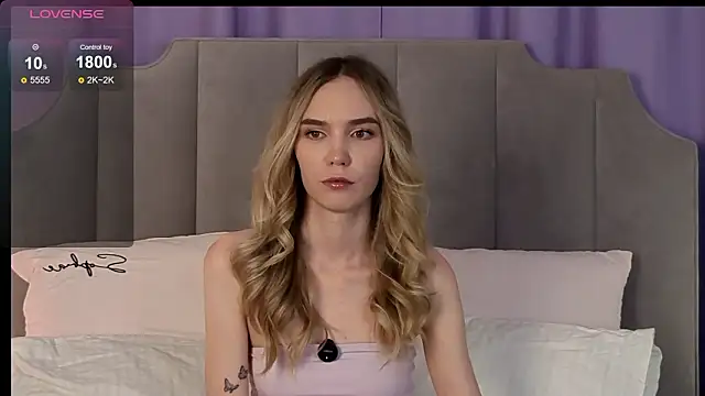 NikkiRyx online show from March 15, 3:18 pm