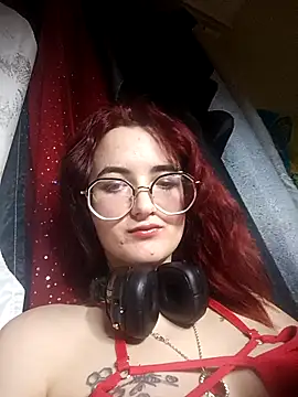 Snapshot of Persefoha chatting on February 11, 12:26 am Persefoha online show from February 11, 12:26 am