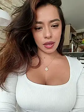 foxxy lover online show from April 25, 5:21 pm