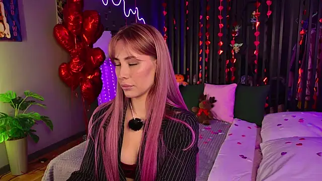 plugmyHDMI online show from February 13, 6:15 pm