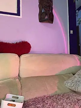 Snapshot of MelaFoxx chatting on March 3, 2:34 pm MelaFoxx online show from March 3, 2:34 pm