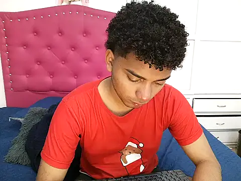 Snapshot of philipsex28 chatting on February 27, 2:22 am philipsex28 online show from February 27, 2:22 am