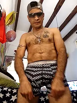 yoahotpetrafiery online show from April 8, 4:18 pm