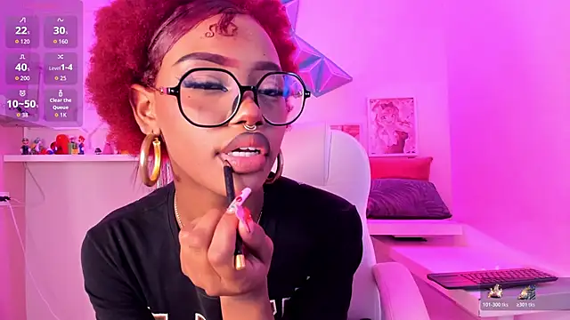 Snapshot of Afrodita_sweeet chatting on February 5, 8:13 pm Afrodita sweeet online show from February 5, 8:13 pm