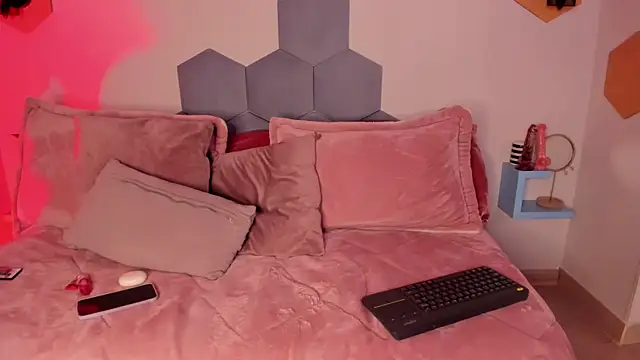 Snapshot of Afrodita_sweeet chatting on February 26, 8:41 pm Afrodita sweeet online show from February 26, 8:41 pm