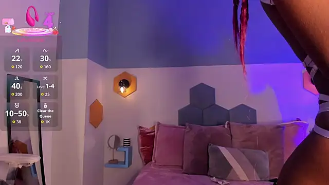 Snapshot of Afrodita_sweeet chatting on March 2, 8:48 pm Afrodita sweeet online show from March 2, 8:48 pm