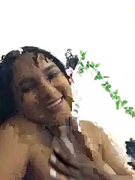 Snapshot of LiaRose- chatting on February 24, 7:23 pm LiaRose- online show from February 24, 7:23 pm