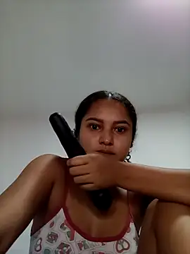 Snapshot of LiaRose- chatting on March 3, 8:31 am LiaRose- online show from March 3, 8:31 am