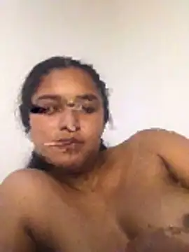 Snapshot of LiaRose- chatting on March 25, 9:10 pm LiaRose- online show from March 25, 9:10 pm