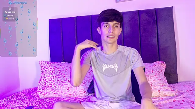 axxxel twink online show from May 25, 2:39 am