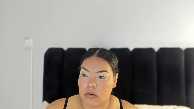 Amaranoir- online show from February 19, 4:08 am