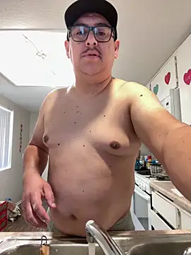 Skizm1986 online show from February 12, 5:41 pm