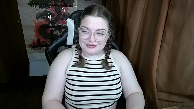 Snapshot of Teasing_Dora chatting on April 21, 10:12 pm Teasing Dora online show from April 21, 10:12 pm