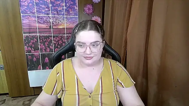 Snapshot of Teasing_Dora chatting on April 27, 11:25 pm Teasing Dora online show from April 27, 11:25 pm