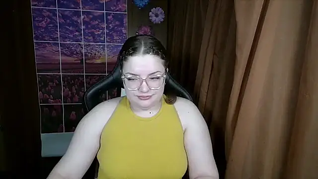 Snapshot of Teasing_Dora chatting on June 3, 12:35 am Teasing Dora online show from June 3, 12:35 am