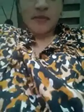 Snapshot of khushi_rawat chatting on February 10, 4:44 pm khushi rawat online show from February 10, 4:44 pm