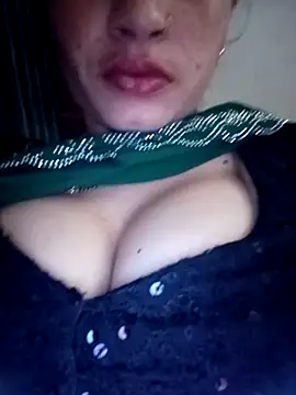 Snapshot of khushi_rawat chatting on February 24, 8:45 am khushi rawat online show from February 24, 8:45 am