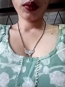 Snapshot of khushi_rawat chatting on March 1, 2:57 am khushi rawat online show from March 1, 2:57 am