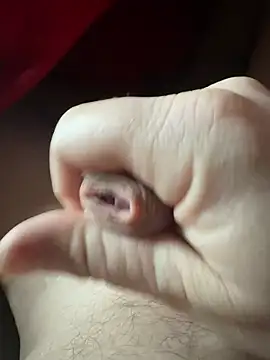 Snapshot of petitsexe52 chatting on February 8, 7:45 am petitsexe52 online show from February 8, 7:45 am