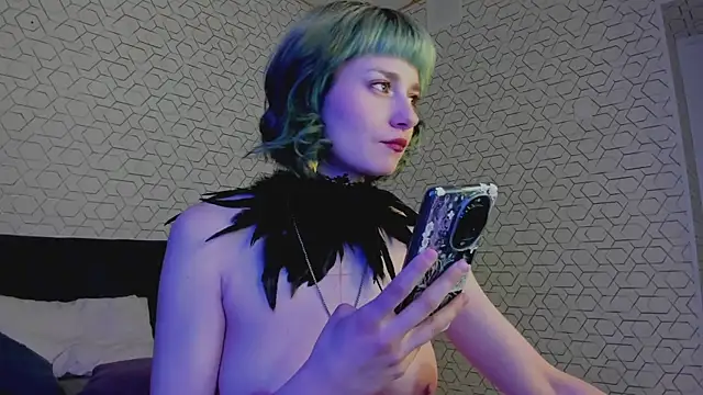 Snapshot of Scarle_Whisper chatting on May 11, 4:04 pm Scarle Whisper online show from May 11, 4:04 pm