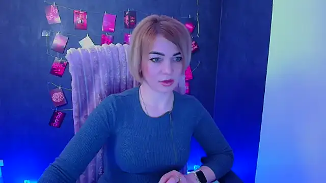 CuttieEmma online show from April 14, 11:49 am