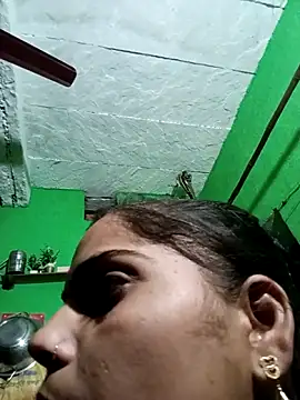 Snapshot of Priyakoli4568 chatting on April 23, 3:58 pm Priyakoli4568 online show from April 23, 3:58 pm