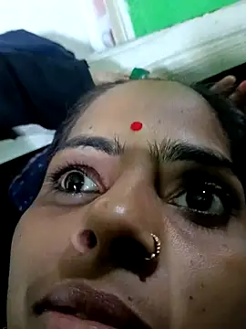 Snapshot of Priyakoli4568 chatting on April 24, 4:26 am Priyakoli4568 online show from April 24, 4:26 am