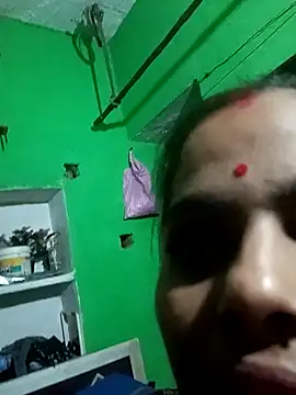 Snapshot of Priyakoli4568 chatting on May 1, 3:49 pm Priyakoli4568 online show from May 1, 3:49 pm
