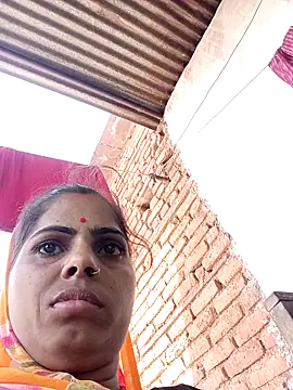 Snapshot of Priyakoli4568 chatting on May 6, 5:25 am Priyakoli4568 online show from May 6, 5:25 am