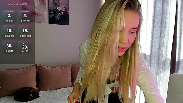 Snapshot of Elysia_kiss chatting on March 1, 11:12 am Elysia kiss online show from March 1, 11:12 am