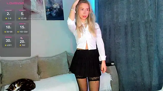 Snapshot of Elysia_kiss chatting on March 3, 3:12 am Elysia kiss online show from March 3, 3:12 am