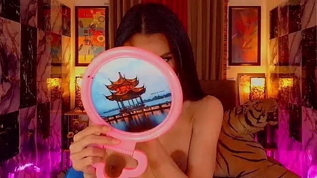 Snapshot of SeductiveSamanthaTS chatting on February 19, 5:14 am SeductiveSamanthaTS online show from February 19, 5:14 am