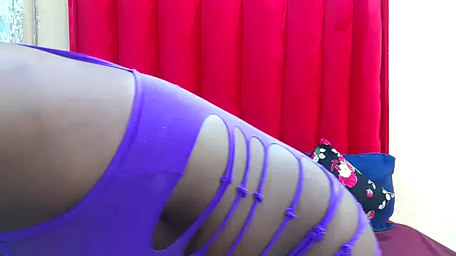 Snapshot of Lavendaxxx chatting on May 20, 6:58 pm Lavendaxxx online show from May 20, 6:58 pm