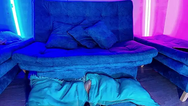 Snapshot of Giaa_Moretii chatting on February 19, 4:52 am Giaa Moretii online show from February 19, 4:52 am