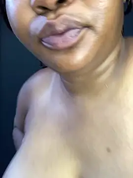 MeekyCurvyAss online show from February 1, 11:31 am